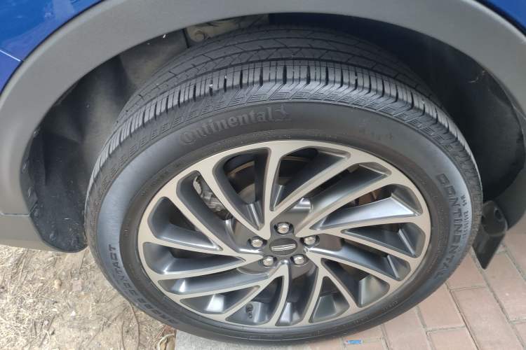 Used Lincoln Nautilus 2020 2.0T Four-Wheel Drive Luxury Edition Right Rear Wheel Hub