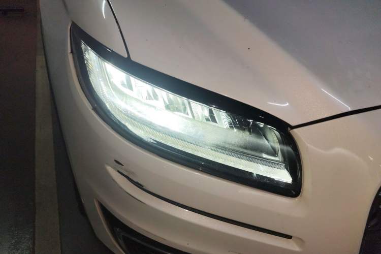 Used Lincoln Nautilus 2020 2.0T Four-Wheel Drive Luxury Edition Right Front Headlight