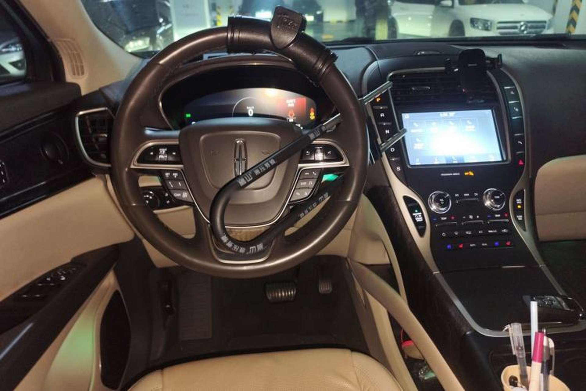 Used Lincoln Nautilus 2020 2.0T Four-Wheel Drive Luxury Edition Steering Wheel