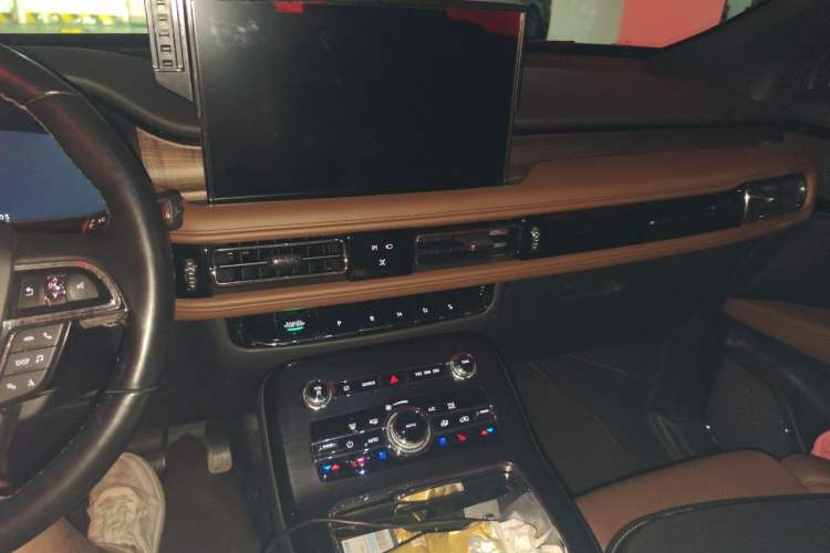 Used Lincoln Nautilus 2021 2.7T Four-Wheel Drive Prestige Edition Audio And AC Panel