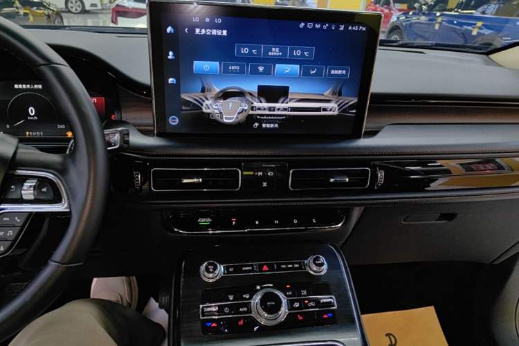 Used Lincoln Nautilus 2021 2.0T Four-Wheel Drive Luxury Edition Audio And AC Panel