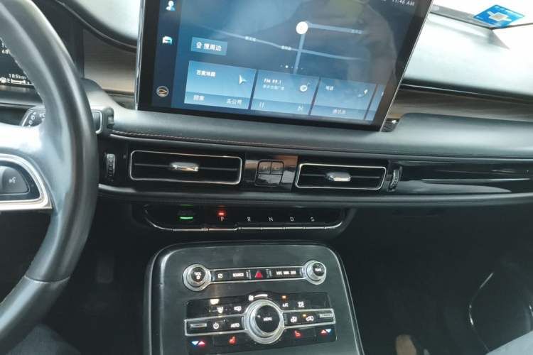 Used Lincoln Nautilus 2021 2.0T Four-Wheel Drive Luxury Edition Audio And AC Panel