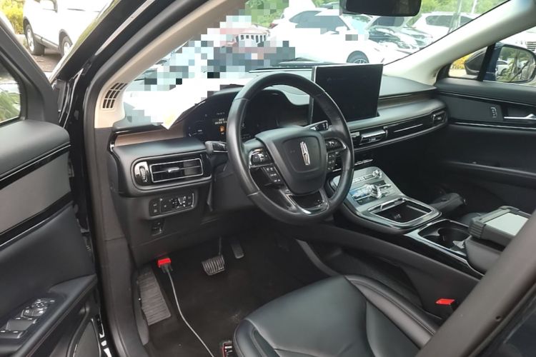 Used Lincoln Nautilus 2021 2.0T Four-Wheel Drive Luxury Edition Center Console