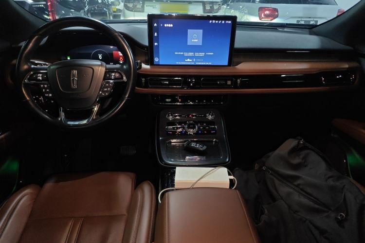Used Lincoln Nautilus 2021 2.7T Four-Wheel Drive Prestige Edition Center Console