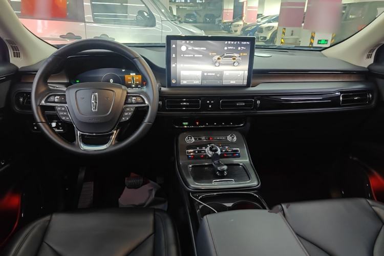 Used Lincoln Nautilus 2021 2.0T Four-Wheel Drive Luxury Edition Center Console