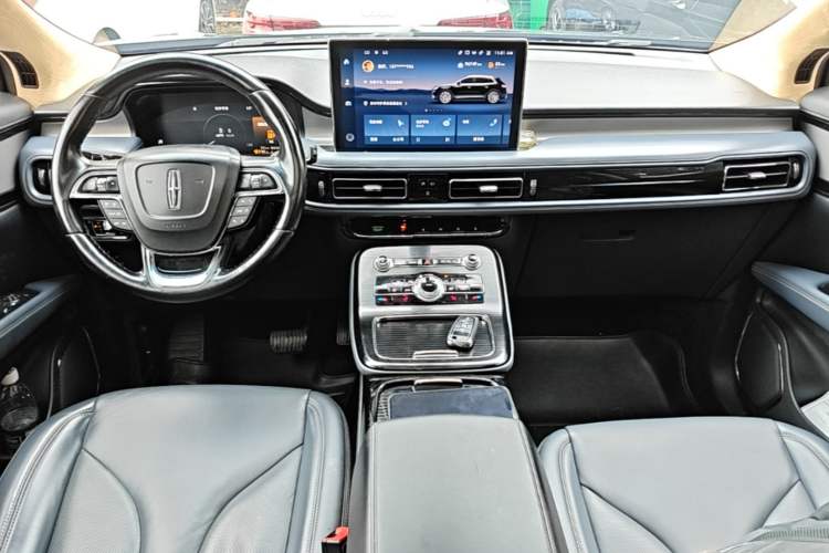 Used Lincoln Nautilus 2021 2.0T Four-Wheel Drive Luxury Edition Center Console