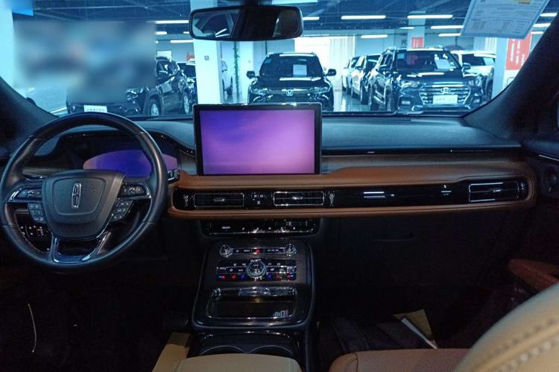 Used Lincoln Nautilus 2021 2.0T Four-Wheel Drive Luxury Edition Center Console
