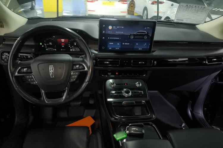 Used Lincoln Nautilus 2021 2.7T Four-Wheel Drive Prestige Edition Center Console