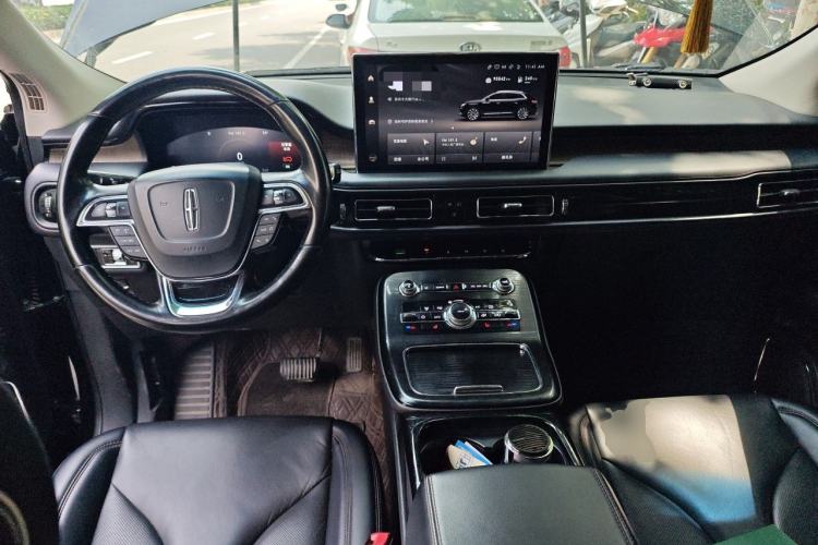 Used Lincoln Nautilus 2021 2.0T Four-Wheel Drive Luxury Edition Center Console