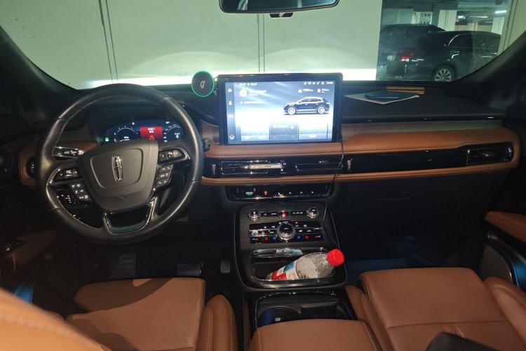 Used Lincoln Nautilus 2021 2.7T Four-Wheel Drive Prestige Edition Center Console