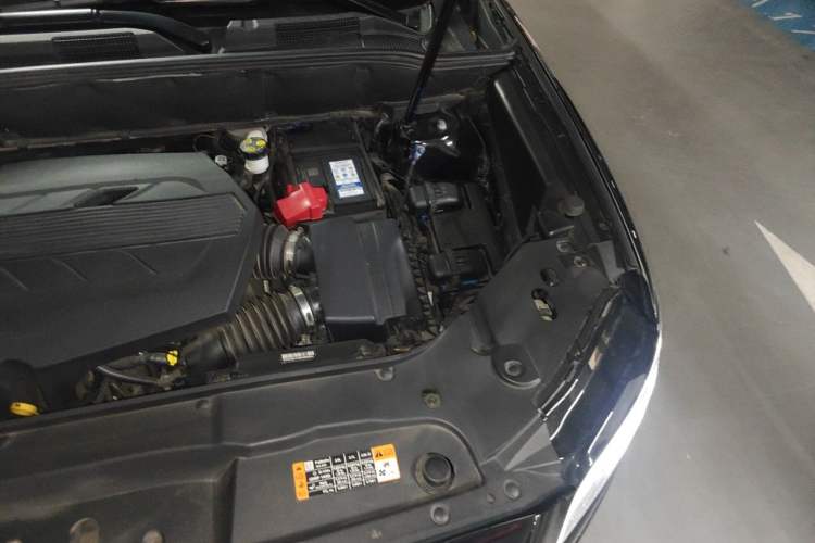Used Lincoln Nautilus 2021 2.7T Four-Wheel Drive Prestige Edition Engine Bay Left