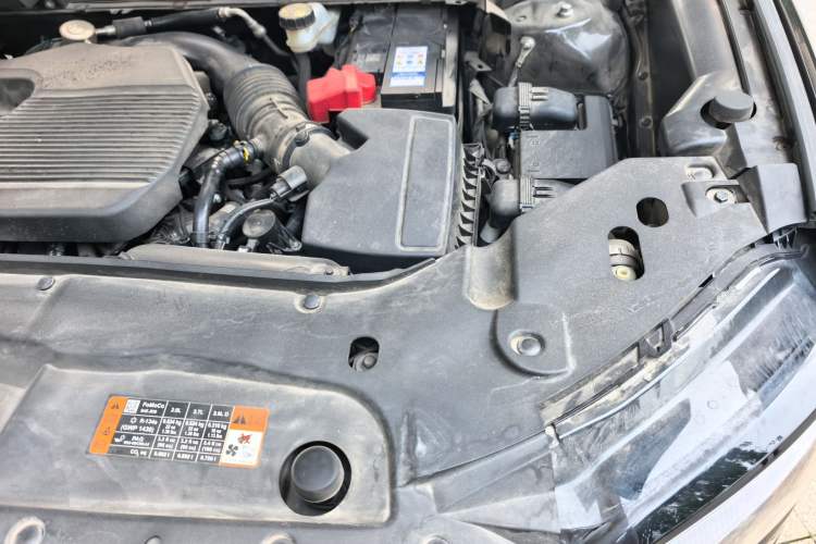 Used Lincoln Nautilus 2021 2.0T Four-Wheel Drive Luxury Edition Engine Bay Left