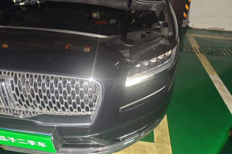 Used Lincoln Nautilus 2021 2.7T Four-Wheel Drive Prestige Edition Engine Bay Left