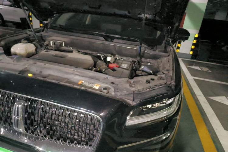 Used Lincoln Nautilus 2021 2.0T Four-Wheel-Drive California Coast Limited Edition Engine Bay Left