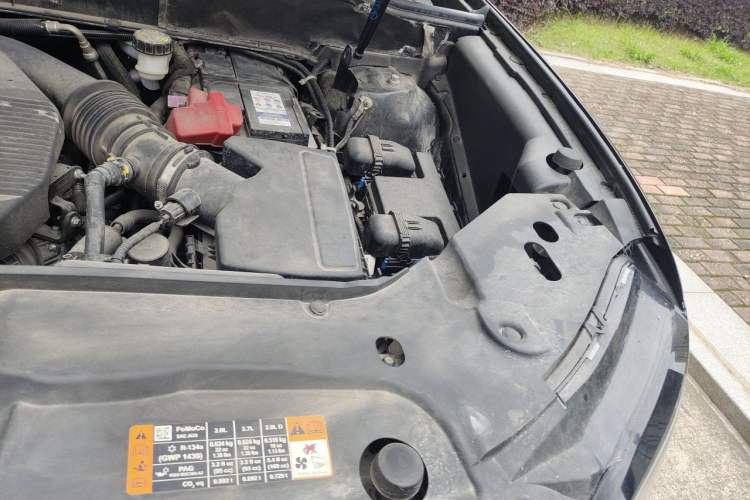 Used Lincoln Nautilus 2021 2.0T Four-Wheel Drive Luxury Edition Engine Bay Left