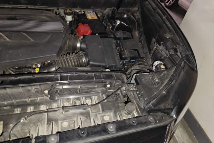 Used Lincoln Nautilus 2021 2.7T Four-Wheel Drive Prestige Edition Engine Bay Left