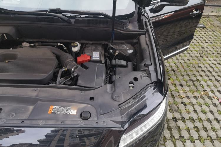 Used Lincoln Nautilus 2021 2.0T Four-Wheel Drive Luxury Edition Engine Bay Left