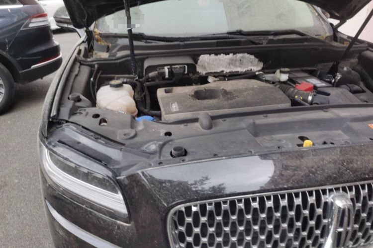 Used Lincoln Nautilus 2021 2.0T Four-Wheel Drive Luxury Edition Engine Bay Right