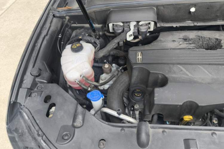 Used Lincoln Nautilus 2021 2.7T Four-Wheel Drive Prestige Edition Engine Bay Right