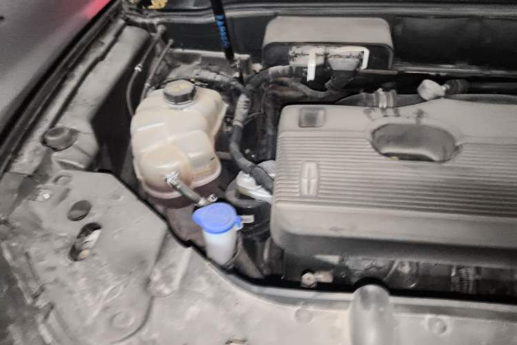 Used Lincoln Nautilus 2021 2.0T Four-Wheel Drive Luxury Edition Engine Bay Right