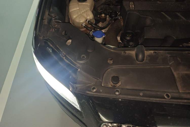 Used Lincoln Nautilus 2021 2.7T Four-Wheel Drive Prestige Edition Engine Bay Right