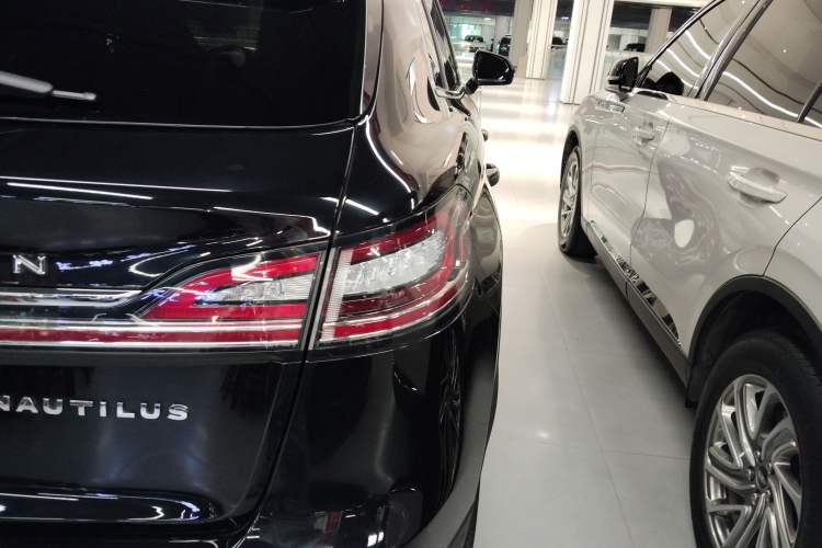 Used Lincoln Nautilus 2021 2.0T Four-Wheel Drive Luxury Edition Exterior 3