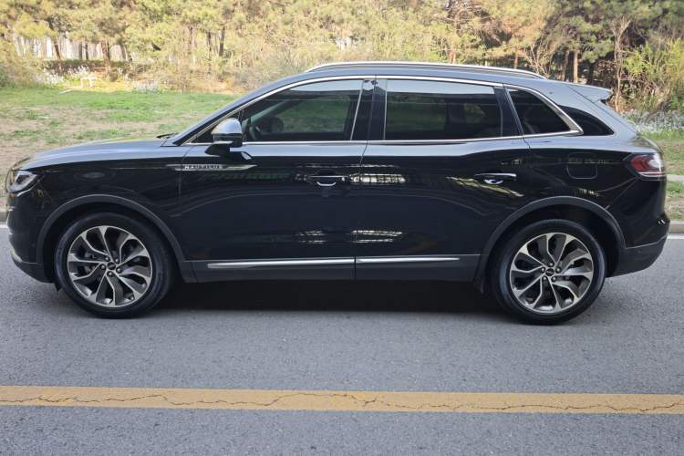 Used Lincoln Nautilus 2021 2.0T Four-Wheel Drive Luxury Edition Exterior 3