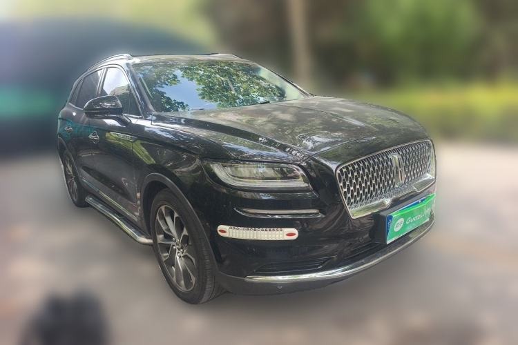 Used Lincoln Nautilus 2021 2.0T Four-Wheel Drive Luxury Edition Front Right 45 Deg