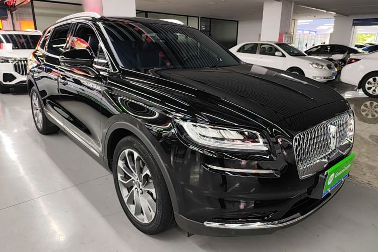 Used Lincoln Nautilus 2021 2.0T Four-Wheel Drive Luxury Edition Front Right 45 Deg