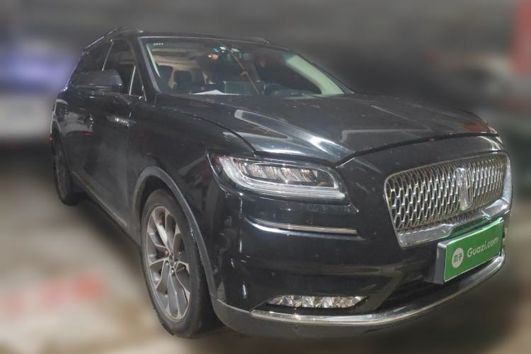 Used Lincoln Nautilus 2021 2.0T Four-Wheel Drive Luxury Edition Front Right 45 Deg
