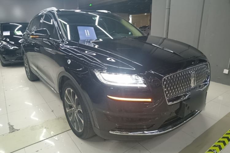 Used Lincoln Nautilus 2021 2.0T Four-Wheel Drive Luxury Edition Front Right 45 Deg