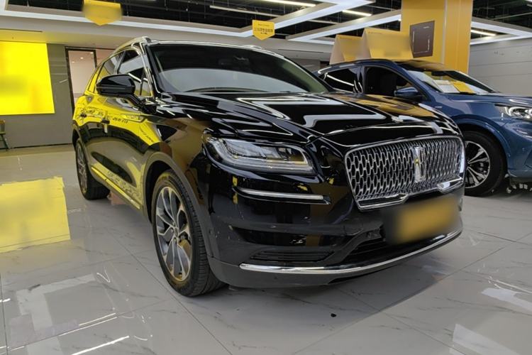Used Lincoln Nautilus 2021 2.0T Four-Wheel Drive Luxury Edition Front Right 45 Deg