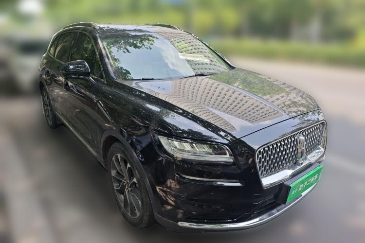 Used Lincoln Nautilus 2021 2.0T Four-Wheel Drive Luxury Edition Front Right 45 Deg