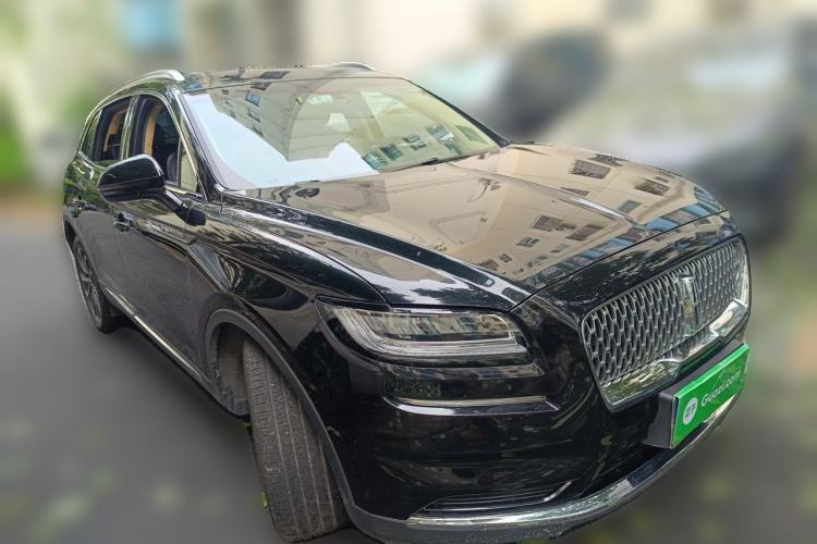Used Lincoln Nautilus 2021 2.0T Four-Wheel Drive Luxury Edition Front Right 45 Deg
