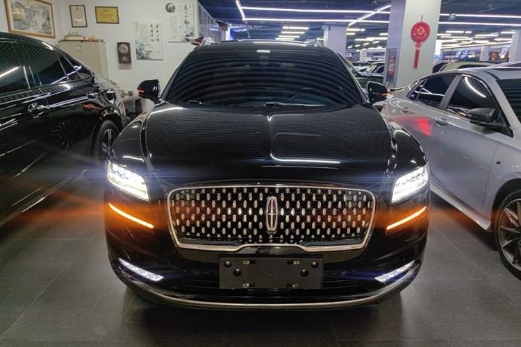 Used Lincoln Nautilus 2021 2.7T Four-Wheel-Drive Presidential Edition Front