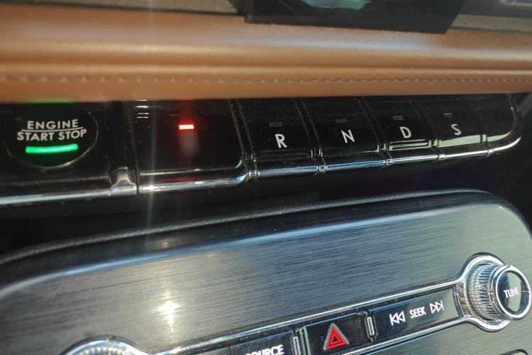 Used Lincoln Nautilus 2021 Revised Version 2.7T Four-Wheel Drive Prestige Edition Gear Lever