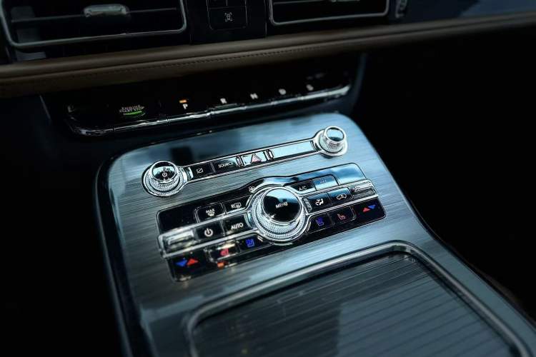 Used Lincoln Nautilus 2021 Revised Version 2.7T Four-Wheel Drive Prestige Edition Gear Lever