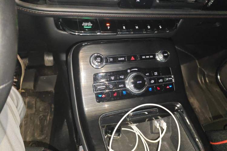 Used Lincoln Nautilus 2021 2.0T Four-Wheel Drive Luxury Edition Gear Lever