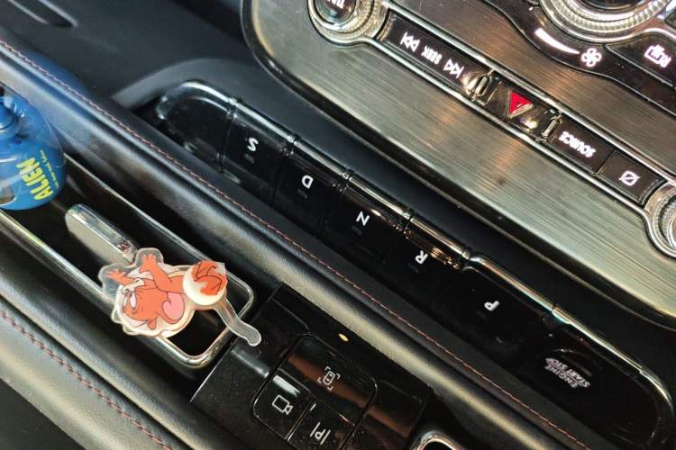 Used Lincoln Nautilus 2021 2.0T Four-Wheel Drive Luxury Edition Gear Lever
