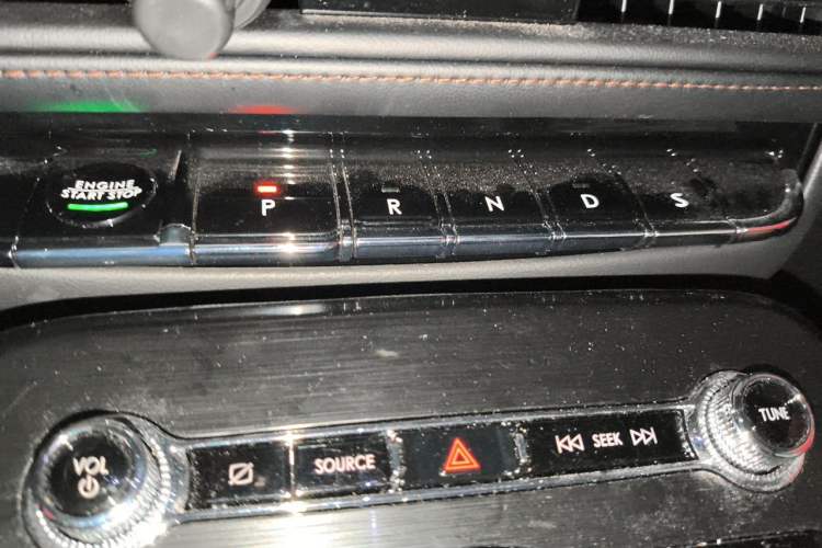 Used Lincoln Nautilus 2021 2.0T Four-Wheel Drive Luxury Edition Gear Lever