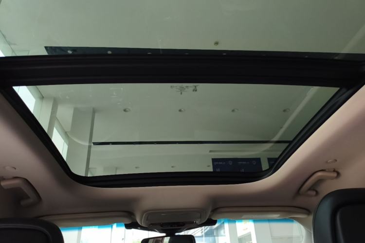 Used Lincoln Nautilus 2021 2.0T Four-Wheel Drive Luxury Edition Headliner