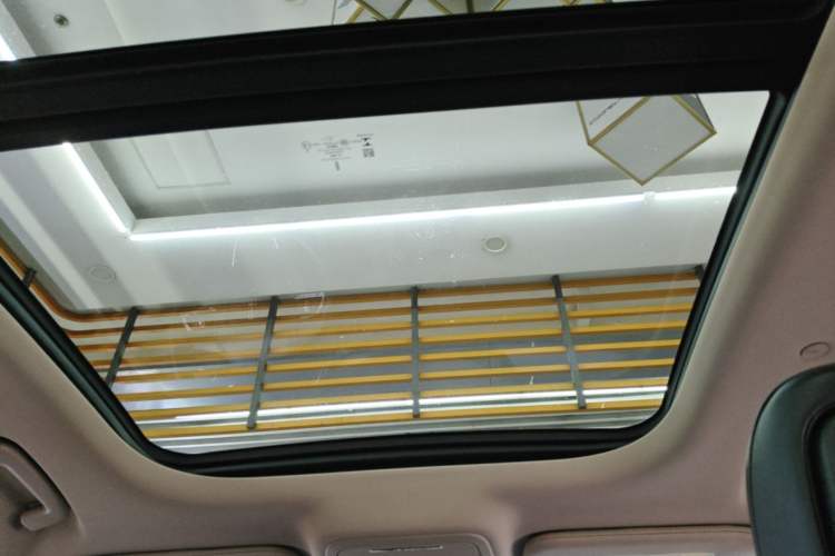 Used Lincoln Nautilus 2021 2.0T Four-Wheel Drive Luxury Edition Headliner