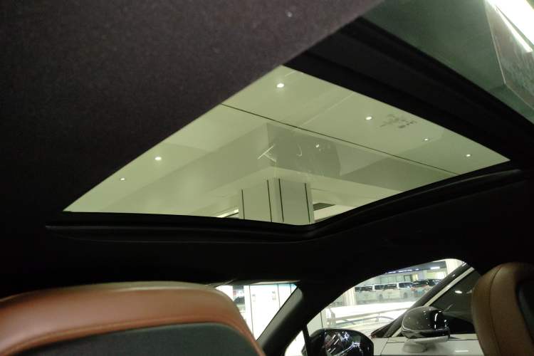 Used Lincoln Nautilus 2021 2.0T Four-Wheel Drive Luxury Edition Headliner