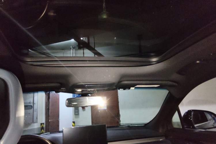 Used Lincoln Nautilus 2021 2.0T Four-Wheel Drive Luxury Edition Headliner