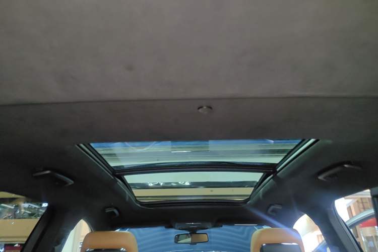 Used Lincoln Nautilus 2021 2.7T Four-Wheel-Drive Presidential Edition Headliner