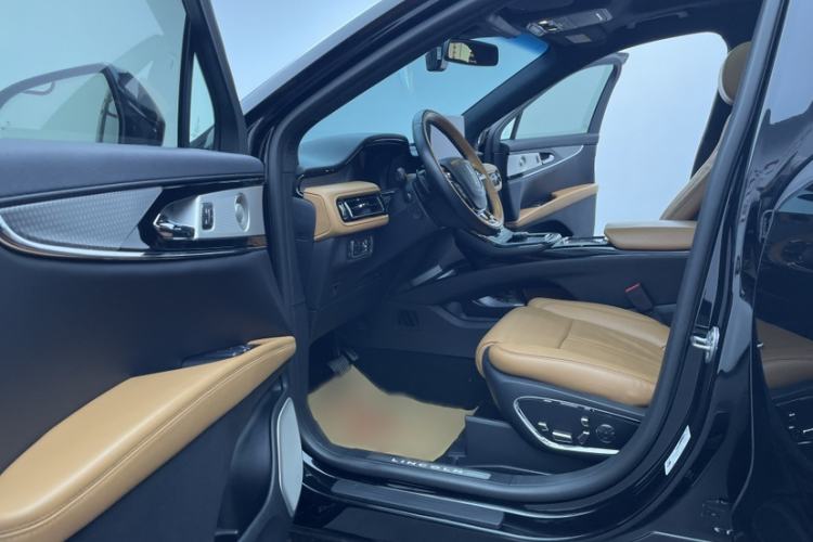 Used Lincoln Nautilus 2021 2.7T Four-Wheel-Drive Presidential Edition Interior 11