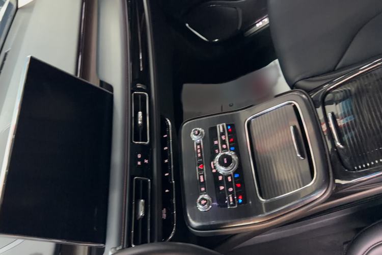 Used Lincoln Nautilus 2021 2.0T Four-Wheel Drive Luxury Edition Interior 3