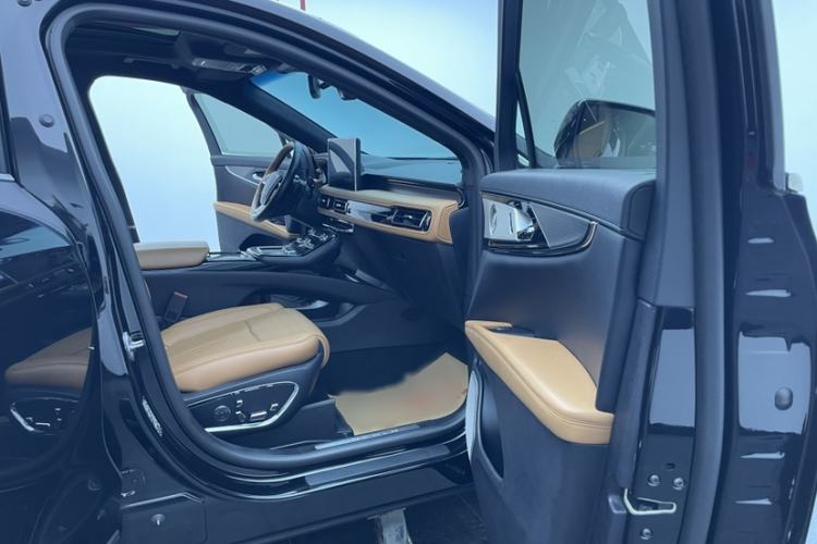 Used Lincoln Nautilus 2021 2.7T Four-Wheel-Drive Presidential Edition Interior 3