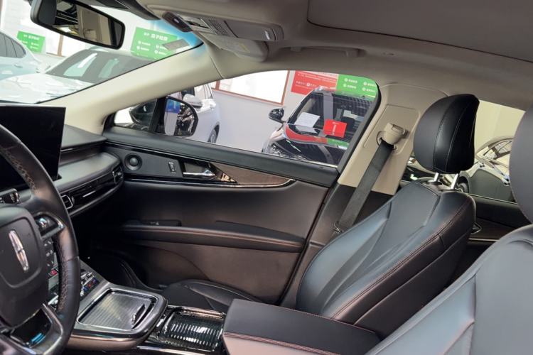Used Lincoln Nautilus 2021 2.0T Four-Wheel Drive Luxury Edition Interior 5