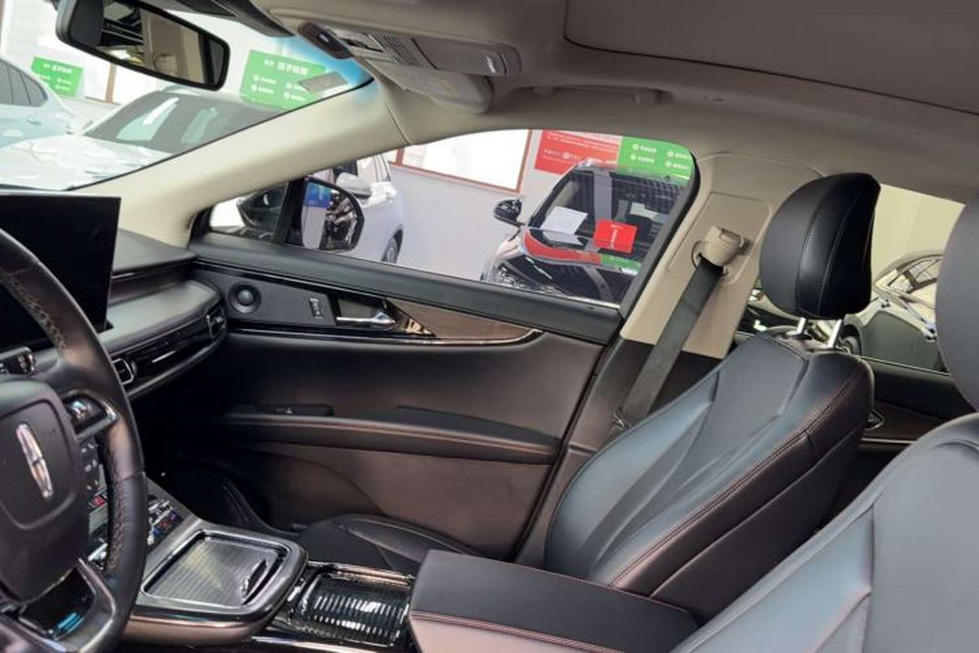 Used Lincoln Nautilus 2021 2.0T Four-Wheel Drive Luxury Edition Interior 5